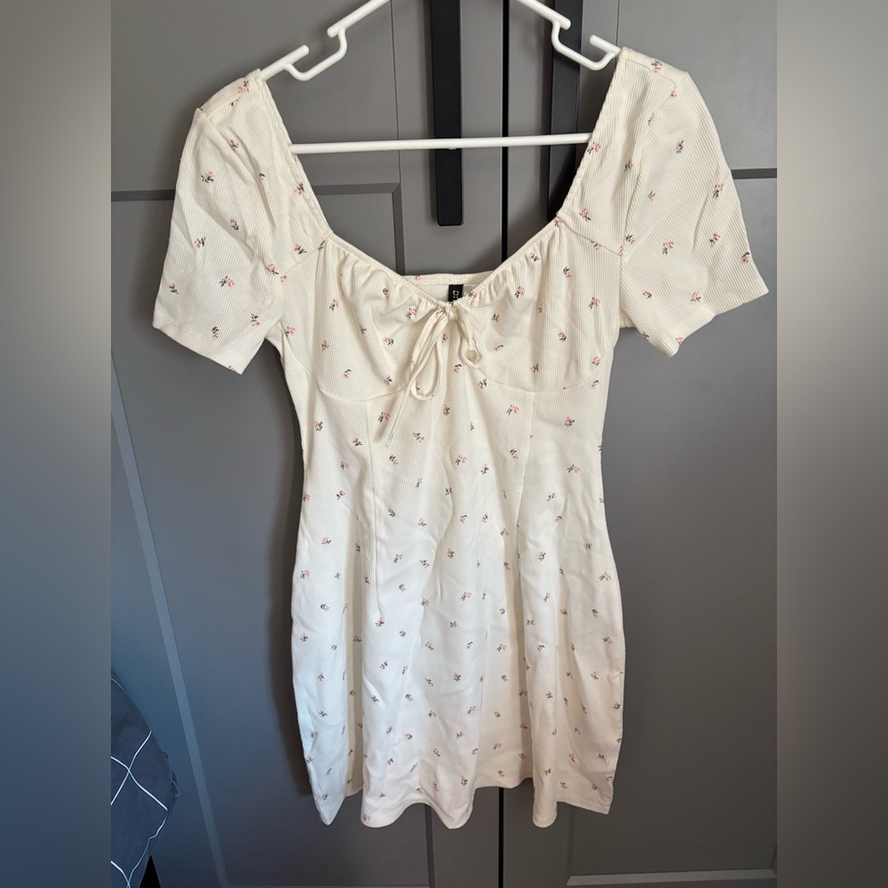 H&M White Mini Dress with Pink Floral Design